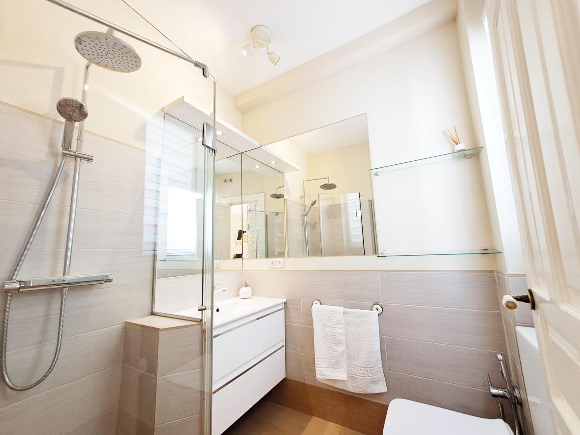 ApartaSuite Deluxe Centro Histórico Ático tranquilo con terrazas a pie de calle Granada Exterior foto