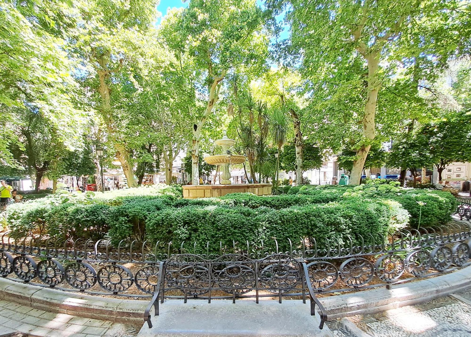 ApartaSuite Deluxe Centro Histórico Ático tranquilo con terrazas a pie de calle Granada Exterior foto